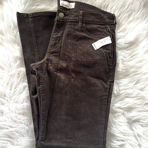 Old Navy Corduroy Bootcut pant - 8 Petite NWT